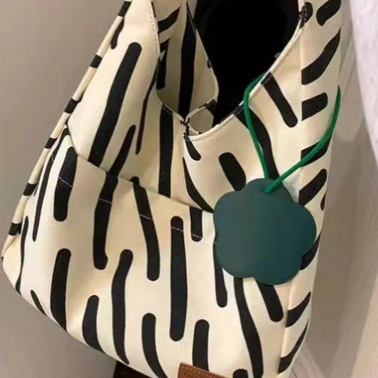 nan (Zebra Ribbon Pendant, A4 Book With Lining)
